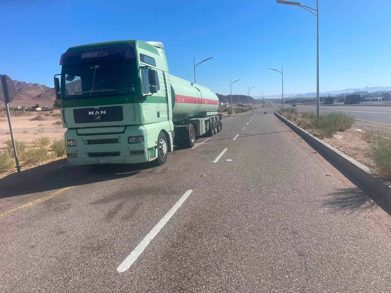 البيع سياره موافقة داخل العراق وخارج العراق تصاريح أمنية تك سنتين جديدة GPS رقم بغداد تحويل سارة كاملة مكملة تدفى تبريد الاستفسار اكثر رقم الموبايل ***********
