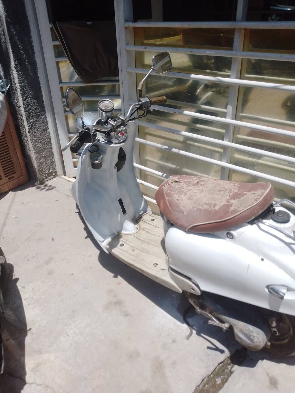 كلاسك محرك نظيف اكسل نظيف تشتغل نص هندر نقص كلوبات اشاير الواحد ب ٥٠٠ نقص شوته موجوده مشادهه شغل وطلع جاهزه السعر ١٤٠ العنوان اعظمية السبع ابكار قرب افران جوهرة لبنان ،،،، ***********  وتساب
