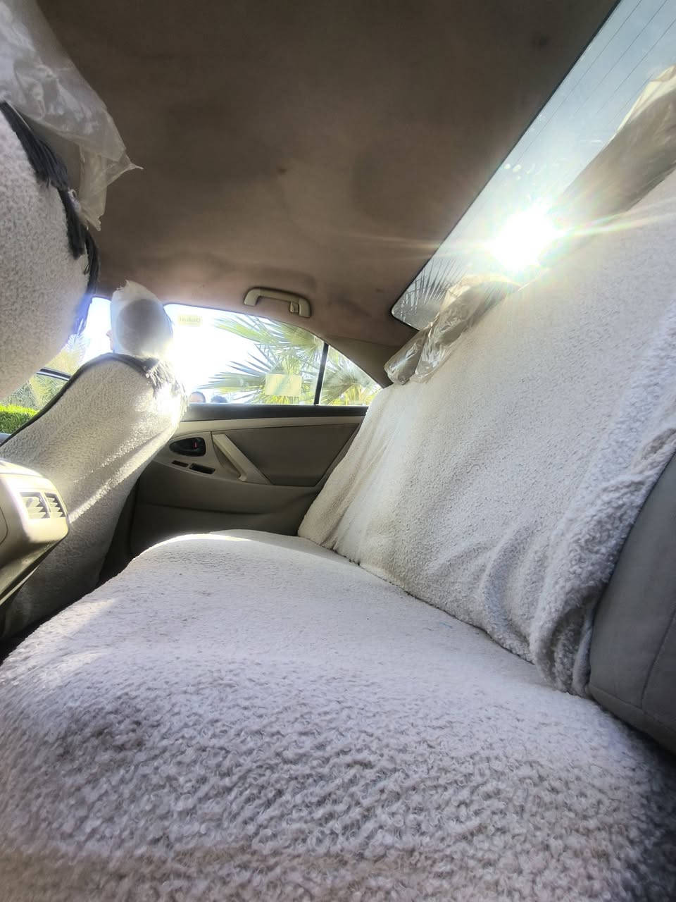 السلام عليكم رمضان كريم 
للبيع كامري موديل 2008 
ضرر قطعه فقط جاملغ خلفي بدون دواخل شرط الگير والمحرك صدر تخم تاير كلو جديد مكاني صلاح الدين ناحيه الزويه  
سعر 115 وبيها مجال قليل  خاص ماجاوب اتصل 

***********
