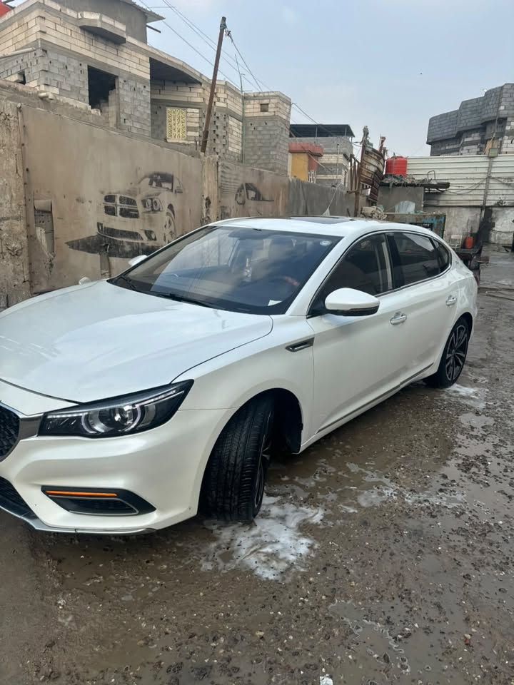 2023MG6 للبيع
السياره نضيفه جدا بيها بس طكه صغيره بالجاملغ الايمن 
موضحه بالصور مينتها مفتوحه مشتغلها شغل بلادي وغراض اصليه وكاله المكينه بعدها بالضمان رقم اربيل تحويل او وكاله
للأستفسار *********** السعر ١٠٧ بيها مجال
