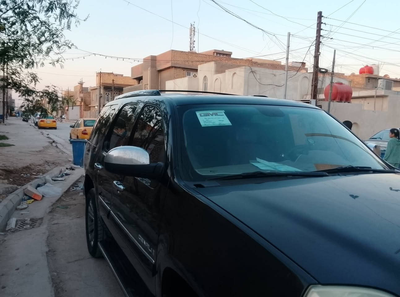 السلام عليكم 
سياره جمسي دنلي موديل 2010 فول موصفات
كير مكينه خير من الله 
سيارة خليجيه داخل عسلي
كصه قماره فقط
متوئمه وكامله
اتصال واتساب
وترهم مراوس حسب القناعه
***********
