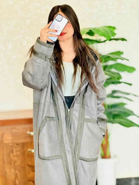 فروة نسائي بناتي الأصلية شرط الفحص قبل الاستلام 😍😍✔️

الفروة الرسمية مصنوعة من أفخم أنواع الفرو والقماش شامو مثالي تتميز بجودة عالية جدآآ ✔️✔️
 تلبس من وزن ٥٠ الى ١٢٠ كيلو ✔️
#السعرخاص
واتساب.  ***********
