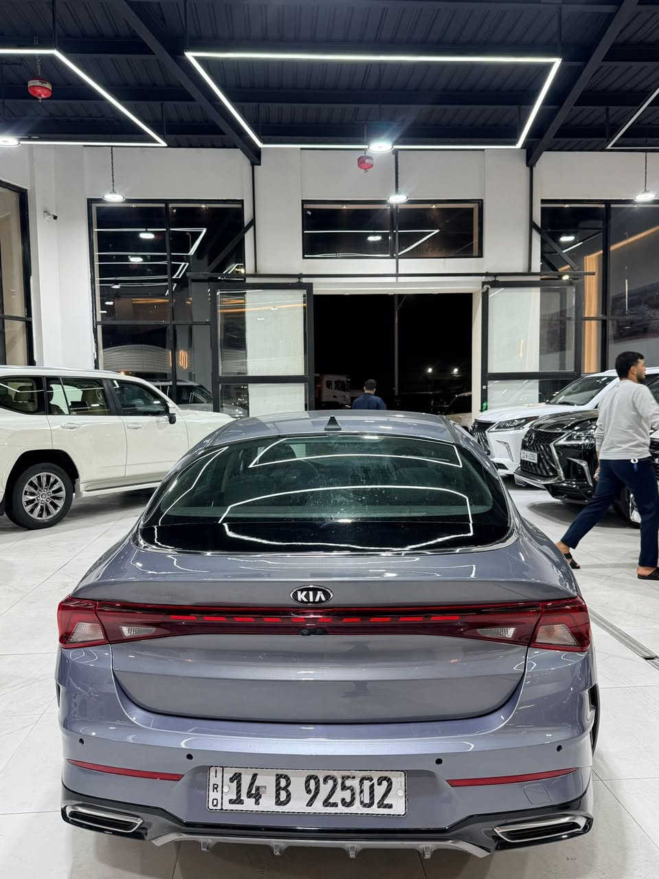 سلام عليكم K5مديل 2022سياره حلوه جديده أمريكي حادثه بس الصندوكً مبدل سياره حداديه جديده تبريت تلج سياره فول ما اعده الفتح بصمه شاشه جبيره تشقيل عن بعد السعر السياره 155 وبيه مجال سياره معوقين بعد رابع تشهر وتحول حره العنوان البصره التنومه الرقم (***********0)
