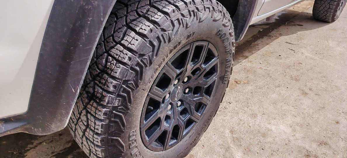 شوفر كولورادو تريل باس 2025
رقم بغداد باسمي شهداء

حادث حافة بنيد بي صبغ بدون دواخل

دفع رباعي جلد بصمة شاحن لاسلكي قطعتين تبريد شاشة كبيرة ويل كب خلية تاير جبلي 

بعدها بتراب امريكا

*********** 

عنوان بغداد الامين
