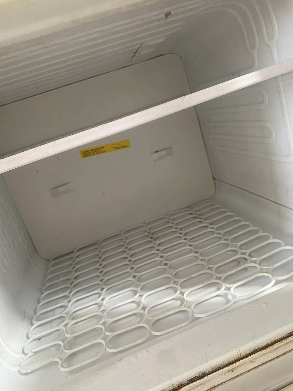 ثلاجه للبيع نضيفه تجميد فول
سعرهه ٧٥ وبيه مجال للشراي للاستفسار الاتصال على
الرقم *********** مكلف بل النشر
