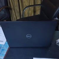 DELL 3578 • i7 الجيل الثامن • Radeon 520