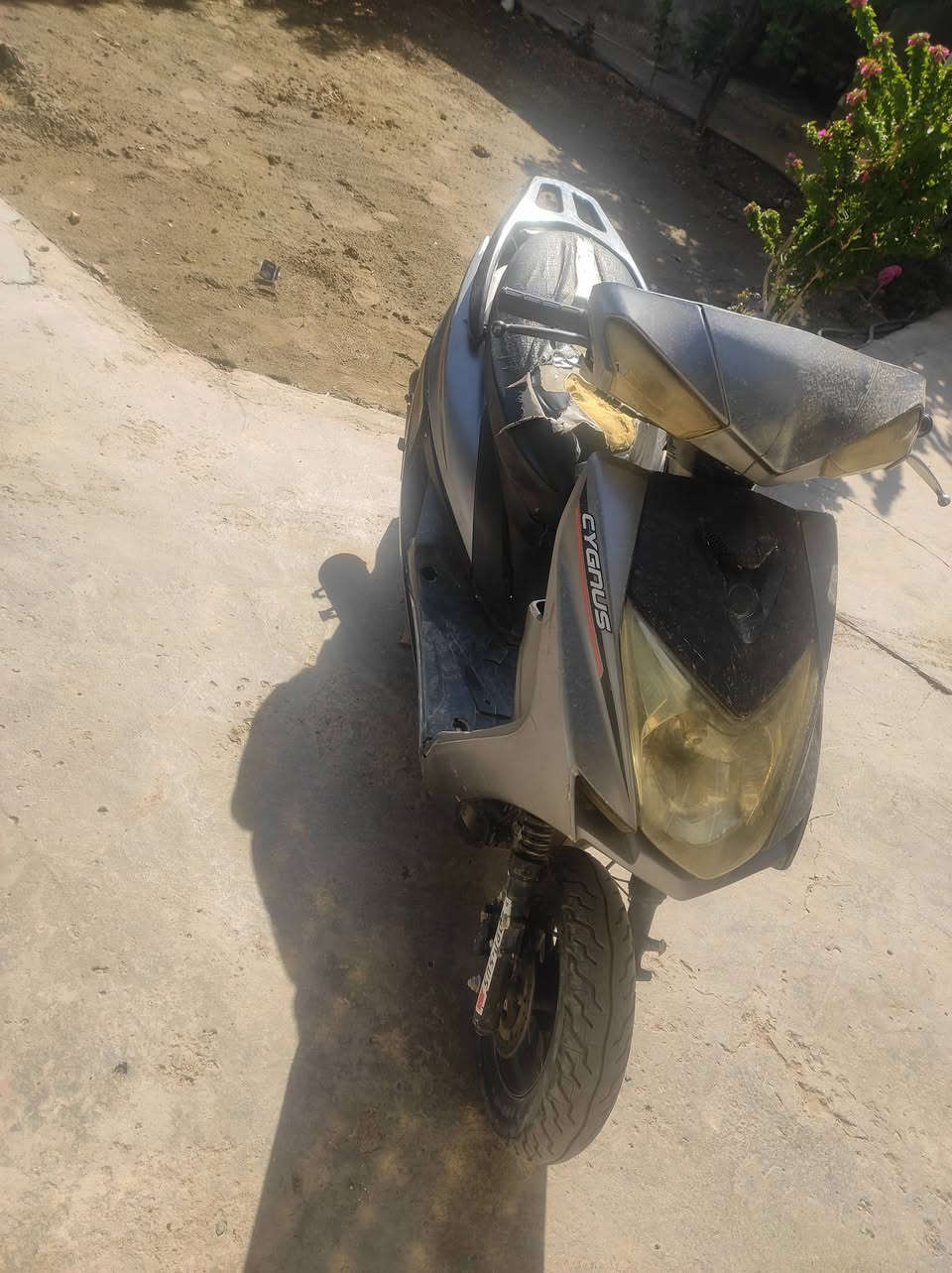 دراجه سكنس البيع شغاله سلف نكره نضيفه وحلوه مكاني حله السعر ٢٥٠ وبيها مجال الشراي يتصل ***********
