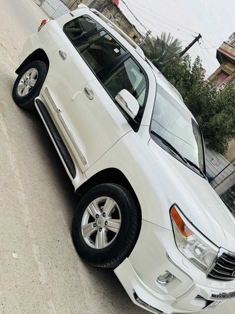 للبيع
لاندكروز GXR ٢٠١٥ ٨سلندر (٤٧٠٠) ماشية ١٤٠ 

مكفولة من الصبغ والفتح والضربة مكفولة من كلشي عدا نص الدعامية الامامية مرشوشة فقط

شركة ساز 

تخم تاير دنلوب اصلي

بدون شخوط السيارة

٨ ايرباك كشن ٣ دكم كهرباء 

تشغيل عن بعد وثلاجة و…

شركة ساز جديدة كلش 

تخم تاير دنلوب اصلي

بدون شخوط السيارة
#السعر (٤٠٥) 
*********** بغداد حي التراث قرب تقاطع درويش
