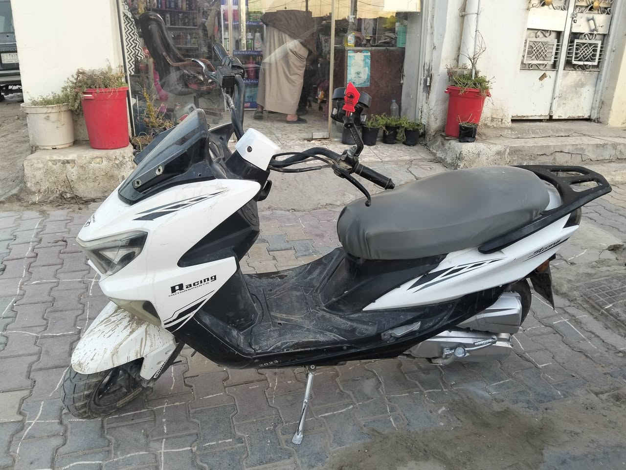 سترونغ 23 نكره سلف مفتوحه هسه بيها خيط بخار وكلچات ابيع على هاي الوظعيه السعر 300 العنوان الديوانية المركز ***********
