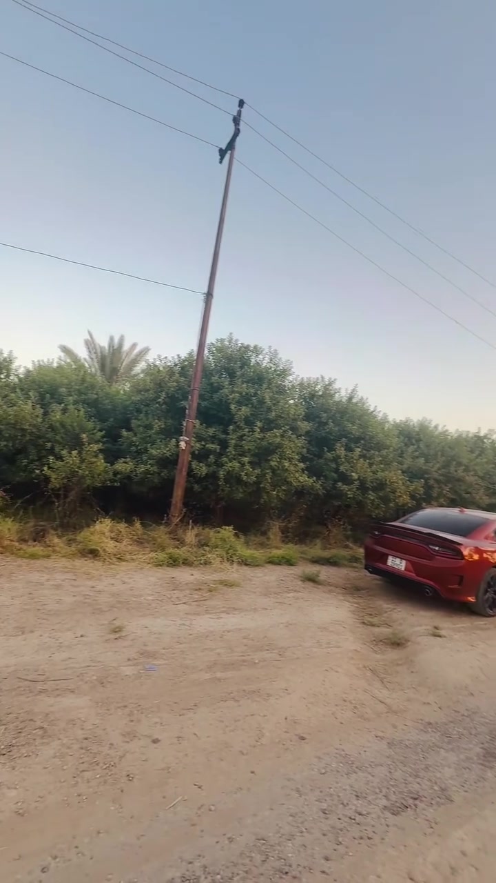 السلام عليكم ٢٠٠٠ متر بستان الدوره عرب جبور واجها ٧٤ بالنزال الموقع قرب مشروع محي بعد مجمع الطارق قريبه ع السده خدمات كامله مي كهرباء تبليط تصلح سكن فقط طابو زراعي سند ٢٥ ابيع حسب الطلب ٤٠٠ متر او ٥٠٠ متر او ٨٠٠ متر او ١٠٠ متر او بالكامل 
اي استفسار خاص 
***********
