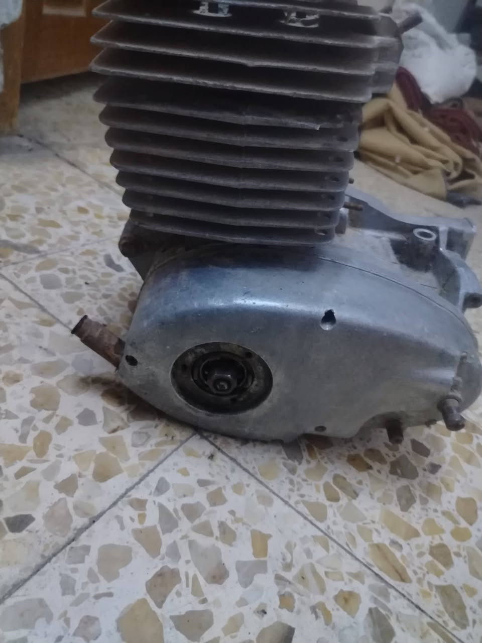 السلام عليكم محرك 81 متروووووك ابيع كووم حديد شرك ملاته بلجيس السعر((((90)))) وبي مجال بصيط كلش مكاني نجف حي ميسان *********** متواجد خاص
