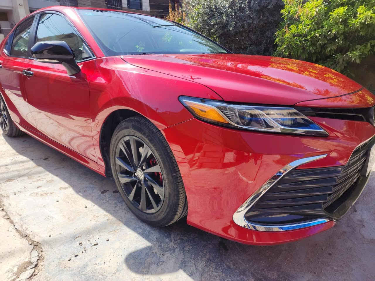 السلام عليكم للبيع فقط بدون مراوس بدون قسط 
كامري 2024 بدون حادث بدون صبغ  مكفوله من الدعاميه للدعاميه 
تقريرها وتر فريش 
السياره فئه LE تجي نص فول 
كير مكينه تبريد صدر تخم تاير كله مكفول 
السياره ماشيه 35 قابل لزياده 
عليها اضافات وسوادات سستم كامل 
مكان السياره بغداد الكراده 
السعر 215 يعني دفترين و15ورقه 
للاستفسار الاتصال ‏‪***********‬‏
