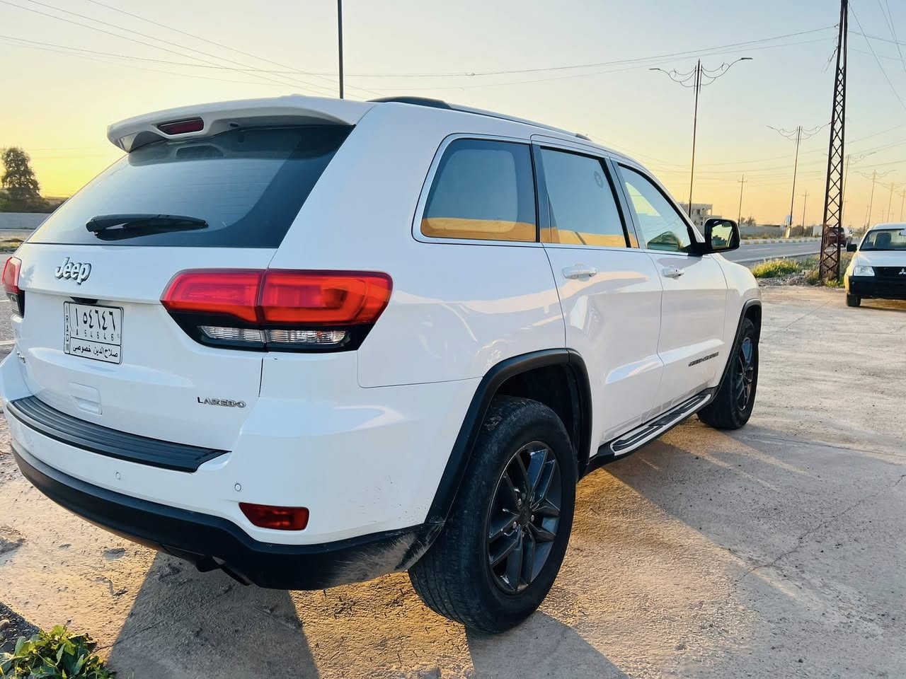 السلام عليكم ورحمة الله 
للبيع نقداً 
جيب لاريدو 
موديل 2018 
خليجي مكفول من الصبغ والتبديل 
ماشية 155 الف كم 
فتحه بصمه 
حساسات امامي خلفي 
سيارة جاهزه ومكفوله 
مكانها صلاح الدين / العلم 
السعر 235 قابل للتفاوض 
***********
***********
