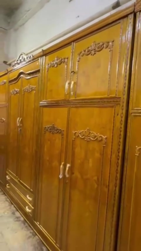 غرفة ست ابواب مستخدمة شغل عراقي
الخارج صاج طبيعي ٤ ملم 

الداخل جام 3 ملم 

الزاوية كنتورية بابين بأرتفاع الكنتور 

القاعدة بلوك صاج 16 ملم 

الظهر فتح وشد براغي 

النرمادة شريطية على طول الباب

قياس الكنتور 

الدوشمة خياطة يدوية 

الطول 360  سم 

الارتفاع 260 سم مع التاج 

العمق 60 سم 

السعر 800 مع الشد


**إذا كنت صاحب هذا الإعلان وتريد حذفه لأي سبب، رجاءا أرسل رسالة إلى الدعم الفني**
