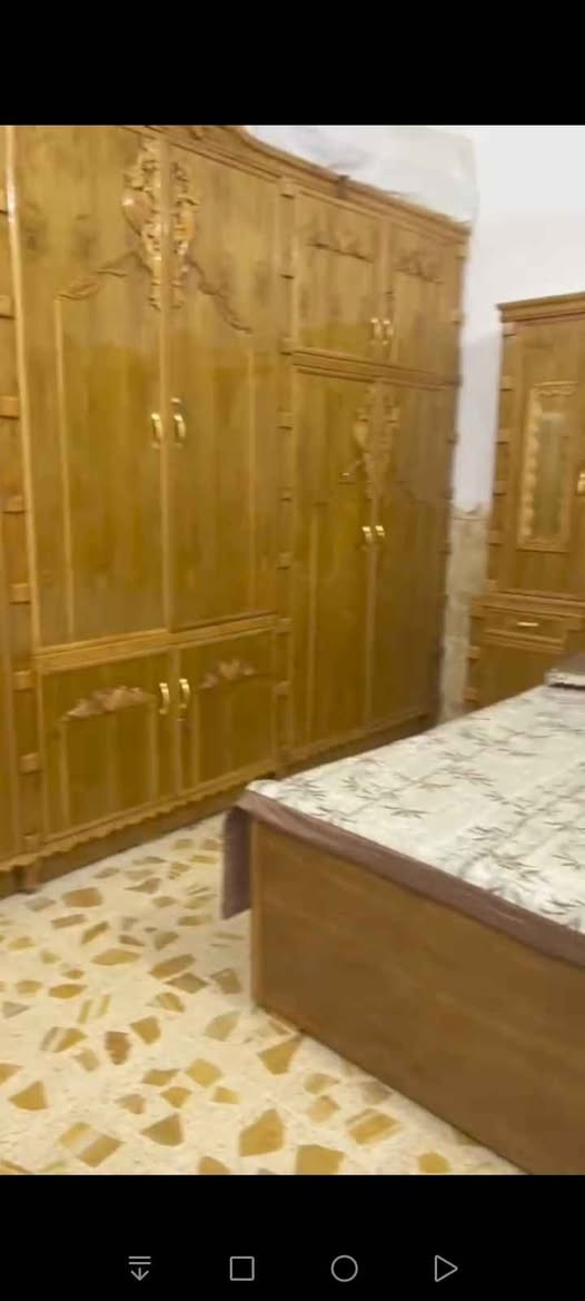 سلام عليكم غرفه اخشاب تسكام جديده صارلها شهر  موجود تصوير كامل علئ الخاص   هذا رقمي *********** عمارة, ميسان
