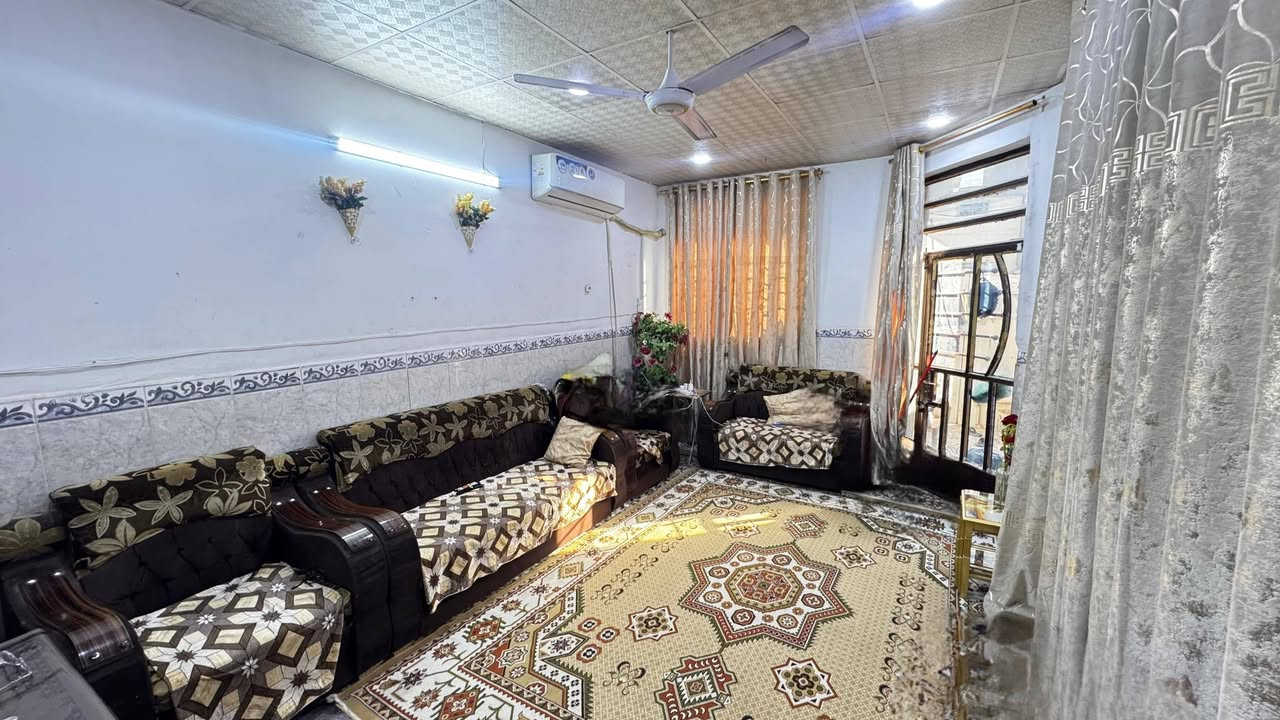 دار للبيع منطقة الزعفرانية دور الشرطه فرع الاول من صيدلية زينة علي كامل الخدمات ماء مجاري تبليط
100 متر طابق ونصف سويت كامل البيت بناء بلوك وطابق ثاني طابوق
للاستفسار من صاحب الدار على الرقم:
‎0771 213 2765
السعر ٩٠مليون وبي مجال
