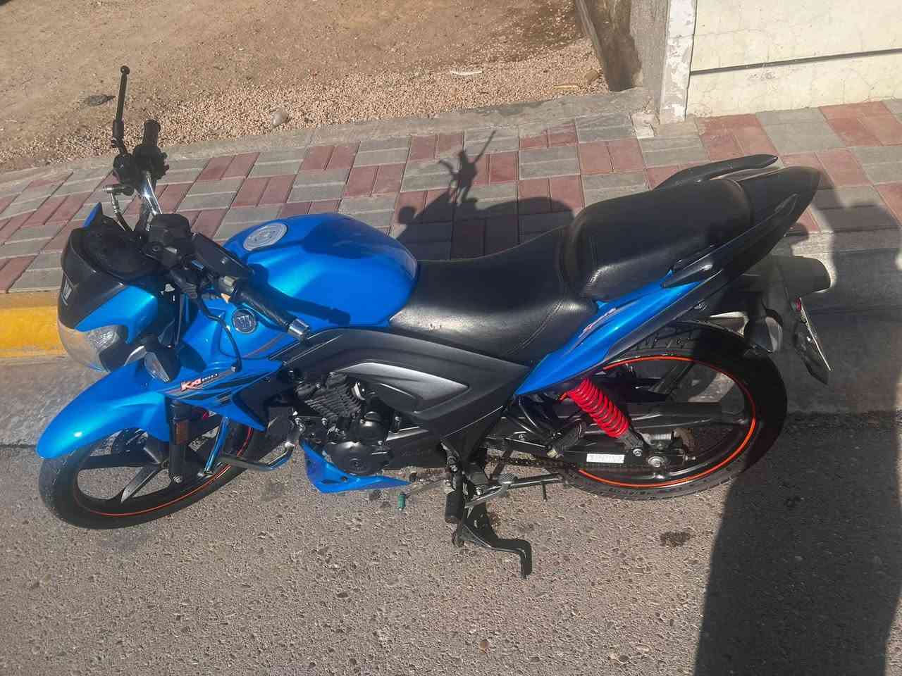 السلام عليكم هاوجي للبيع موديل21 مسجل باقي استلام لوحات تحويل ثاني يوم السعر 15ونص للأستفسار

0787 896 7144
