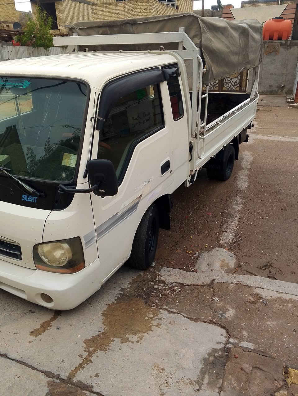 سلام عليكم كية فنتيرة ام عيون 2002حاكية رقم بغداد مشروع وطني مكفولة كفالة عامة من كير وشاصي  ومكينة واكسن رقم ***********
