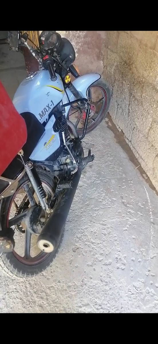 السلام عليكم دراجه سونليك للبيع
مكاني بغداد الطالبيه
دراجه مديل 2025
كفاله محرك وكير
كهربائيات كلها شغاله
هندر سلف بكل وقت
نقصها بس صفاحيه السيره

الدراجه اريدها ب 900 و بيها مجال

***********
