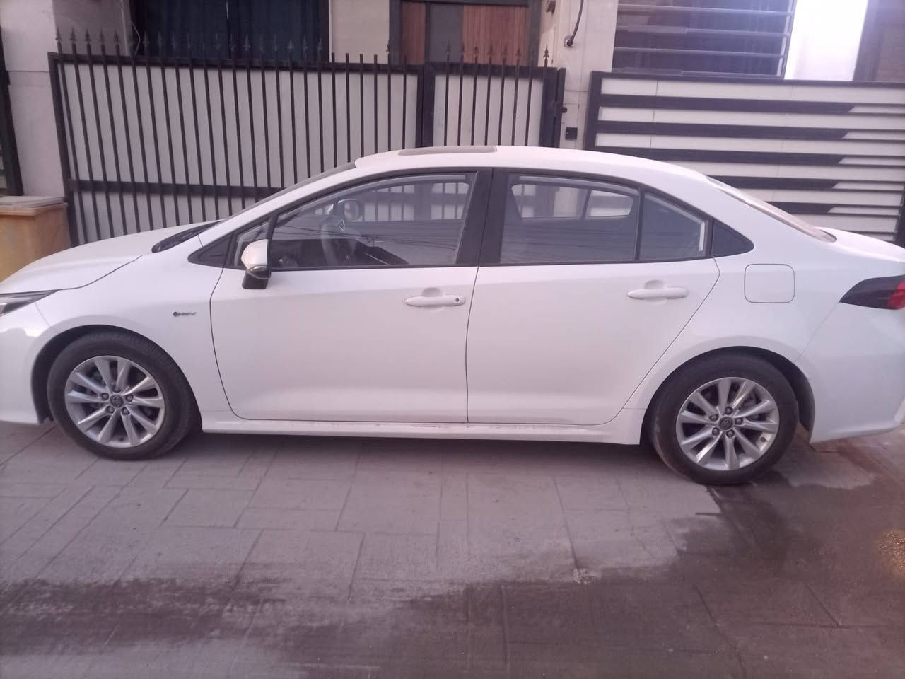 السلام عليكم 
كورلا هايبرد خليجي  فول مواصفات 
٢٠٢٥ ماماشية بدون رقم
ب٢٤ قفل 
بغداد السيدية
***********
