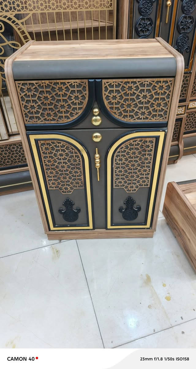 غرفه تركيه 11قطع جوانب بيبان نص2بيبان سلايت نظافه%%العنوان اربع سايدات جدد مال عبجية قرب صيدلية محمد جاسب بدر ميسان نهايت كراج بغداد (***********)
