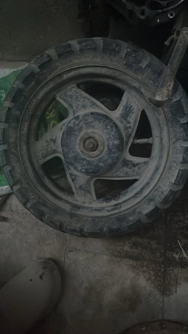 تواير اكزز هنا والوياله ٣٠ قفل من الاخير ناصريه مركز


**إذا كنت صاحب هذا الإعلان وتريد حذفه لأي سبب، رجاءا أرسل رسالة إلى الدعم الفني**