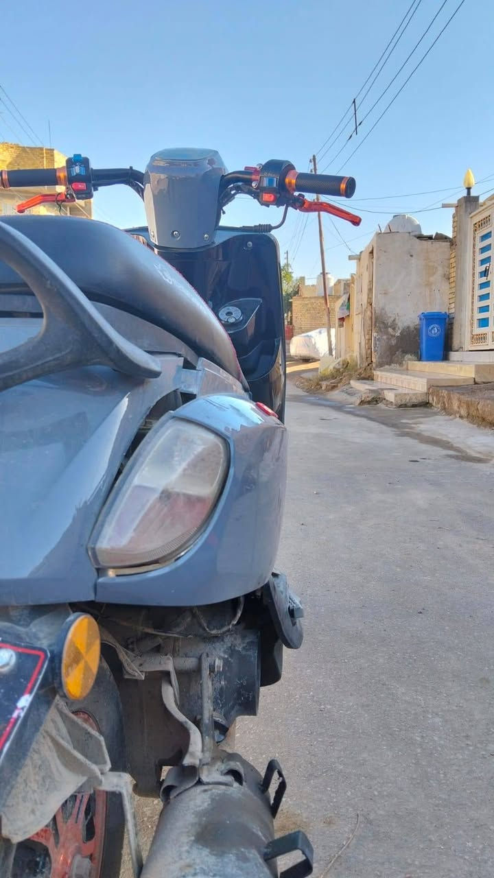 يالله أللهم صلِّ على محمد وآل محمد
سلام عليكم شباب 

ماكس بوليس صيني

للبيع فقط السعر 700وببها مجال للشراي 

الدراجة كامله من كلشي شغل واطلع
 

 الكهربائيات كلها كاملها كلوبات اشايار 

شلعه ومعدل المكينه ما مفتوحه 

مكلف بالنشر وهذا رقم راعيها 

***********
