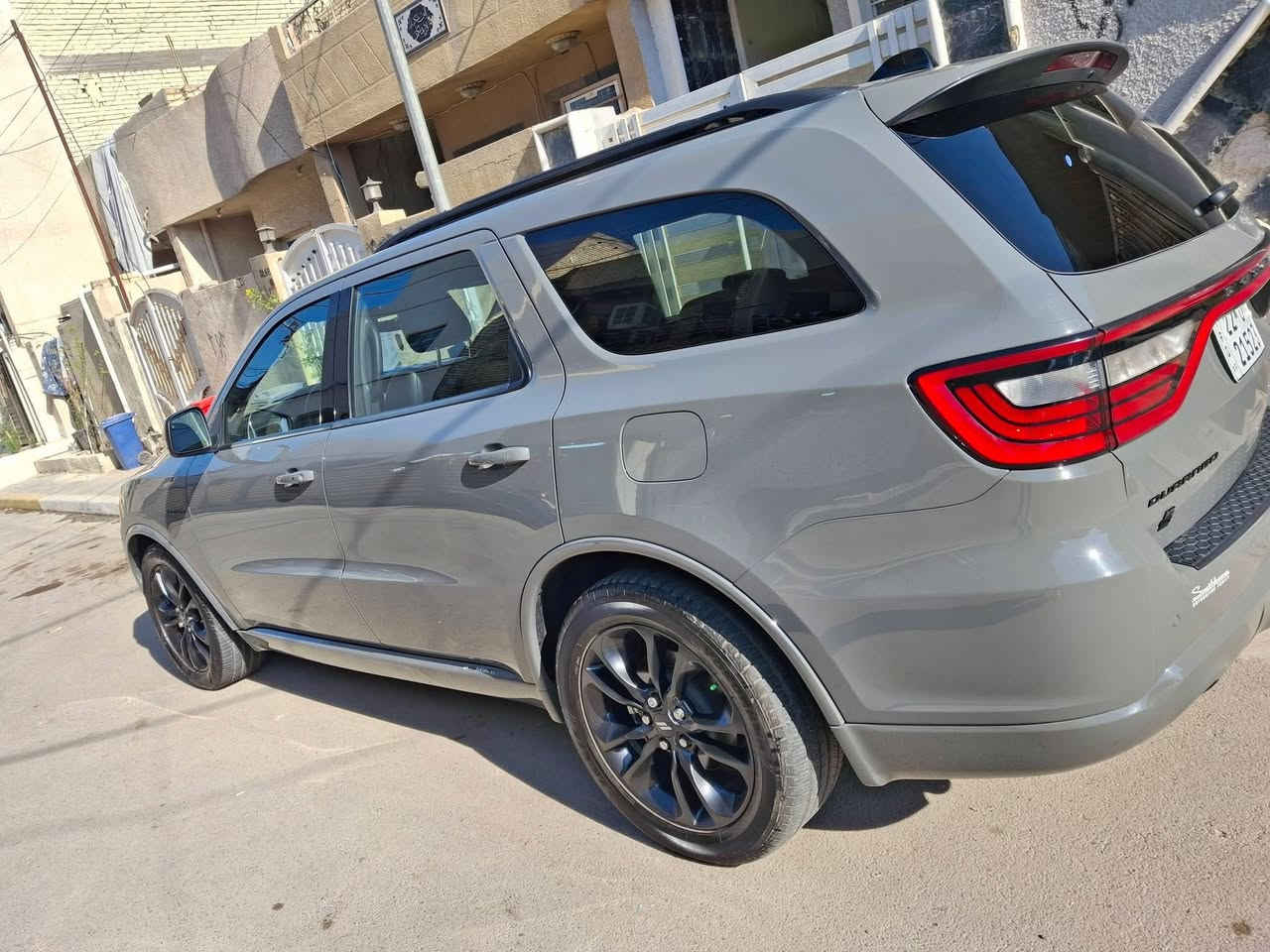 دودج دورنكو (R/T) 2023🩶🔥
📋 رقم أربيل بسمي 

فول الأخير 
🔧 محرك 8 سلندر 5.7 لتر

📏 ممشى 47 ألف قابل للزيادة

🎨 اللون أسمنتي

🛠️ الضرر بنيد وجاملغ مبدل  نفس لون  

💺 كشن السائق ذاكرة

🌈 إنارات محيطية

📷 داشكام مرآة وسطية

📡 رادار جانبي وخلفي

🔊 سستم أكزوز SRT

🎮 أكزوز ريموت

🧵 دشبول شامواه

📡 حساسات خلفية

🛞 ستيرن SRT

❄️ تبريد قطعتين

💺 كراسي جلد وشامواه

⚡ كراسي أمامية كهرباء

🛞 ويل كب SRT حجم 20 إنج مع تخم تاير جديد

💡 لايتات LED بالكامل

🖥️ شاشة تحكم بالإيعازات

🎛️ تحكم ستيرن جهتين

🔑 بصمة أبواب وتشغيل مع تشغيل عن بعد

الرقم الهاتف ***********

المكان شهداء البياع
