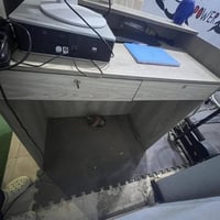 أثاث مكتبي • ديكور مكتبي • للبيع