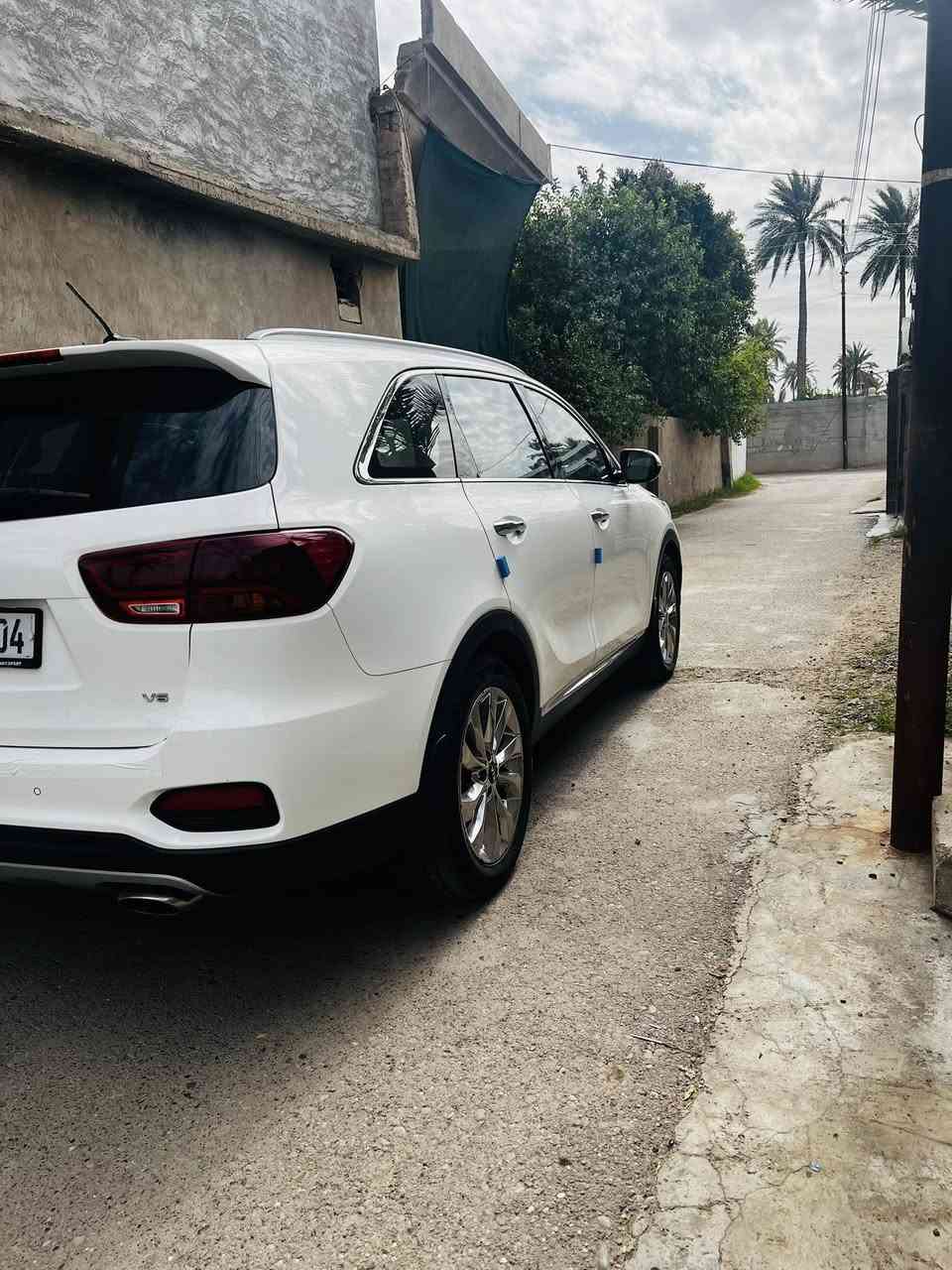 كياسورنتو خليجي بنو راما موديل ٢٠١٨ كفاله عامه السونار بلمنشور ماشيه ٩٥ الف كير محرك صدر تايرات كله جديد رقم بغداد انكليزي بااسمي مكان السياره صلاح الدين// الضلوعيه السعر ١٤٠ بيه مجال /////***********////***********
