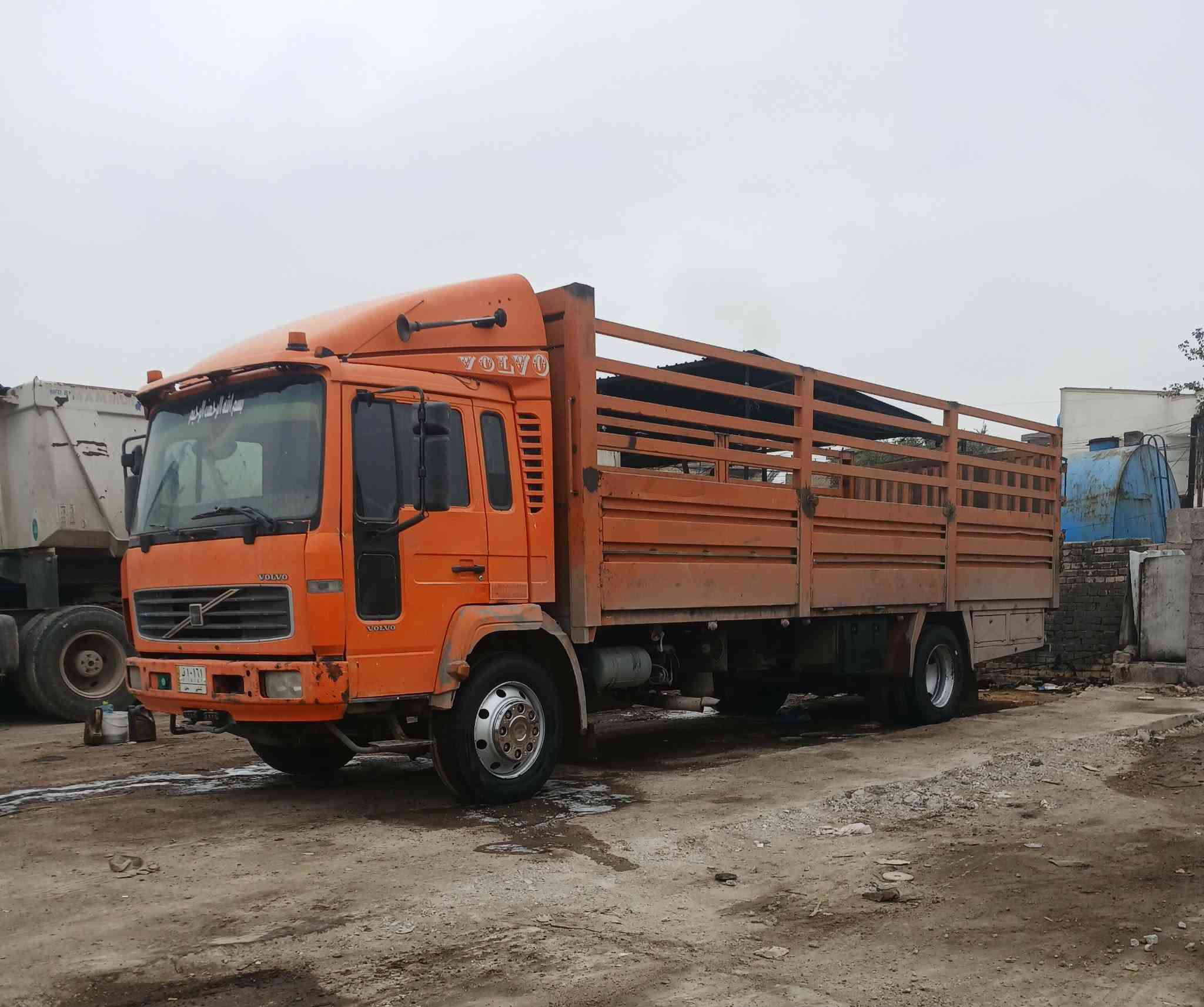 سلام عليكم فالفو f6 ٢٠٠٢ سنوة ٢٠٢٨ تصقط وشرط تحويل مكان بغداد العبيدي ***********
