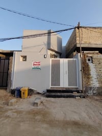 السهيليه • ١٠٠م • طابق ونص