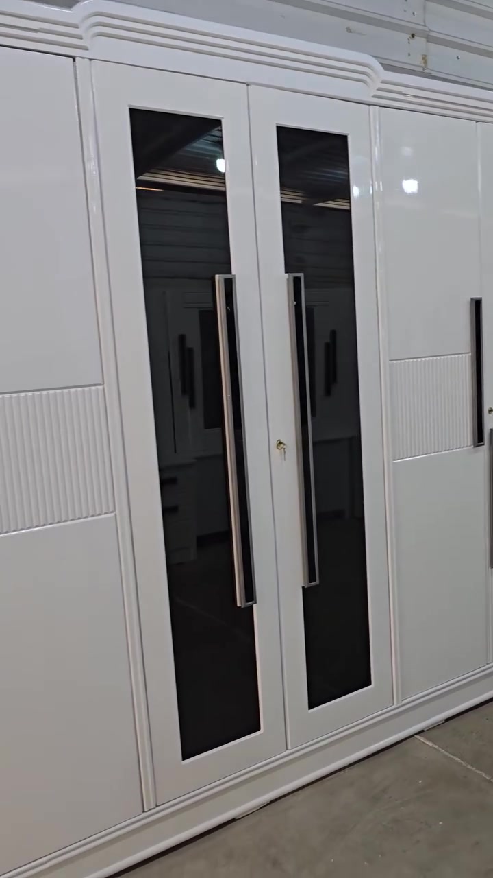 غرفه عراقيه موديل تركي صبغ حراري .داخل صاج شغل مرتب درجه اولى .السعر عرض خاص ١٩٥٠ شامل شد ونقل .للحجز ***********..***********
