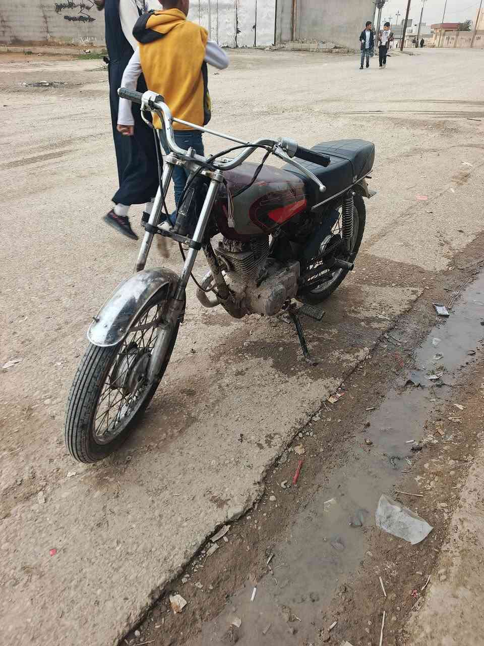 ماطور اربعة كير للبيع ابسعر مناسب جدا كدام العين نظافتة ***********
