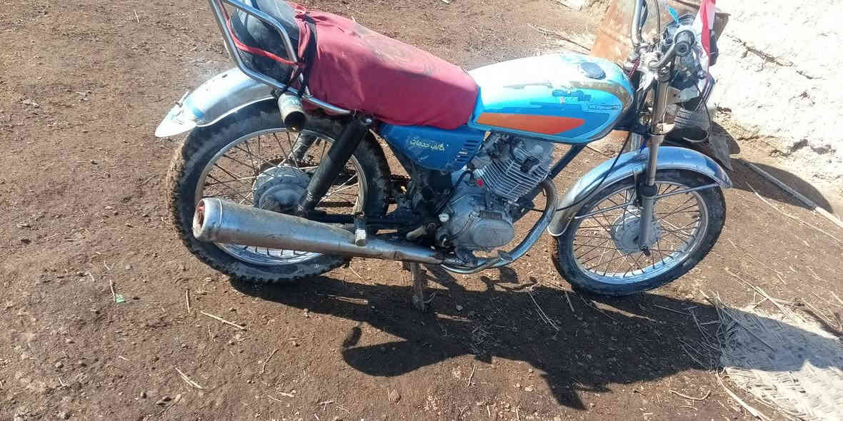 دراجه ارشا البيع مكينه مكفوله من تبخير ولا تنضح ضفيره جديده مكانها الحمزه الشرقي قرب عزيزالله سعر 260وبيها مجال رقم التلفون***********
