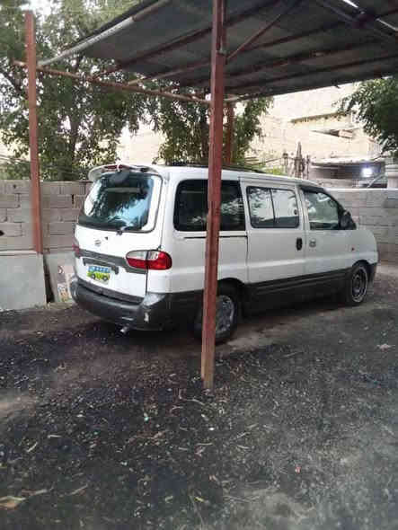 السلام عليكم ستاركس موديل 2001 محدثه ل 2007 محرك كير اكسل خير من الله شاصي بي تنگيد  سياره بسم ولد قريب علي يريد تحويل سعر 52 وبيها مجال رقم الهاتف *********** مكان بغداد المعامل العماري
