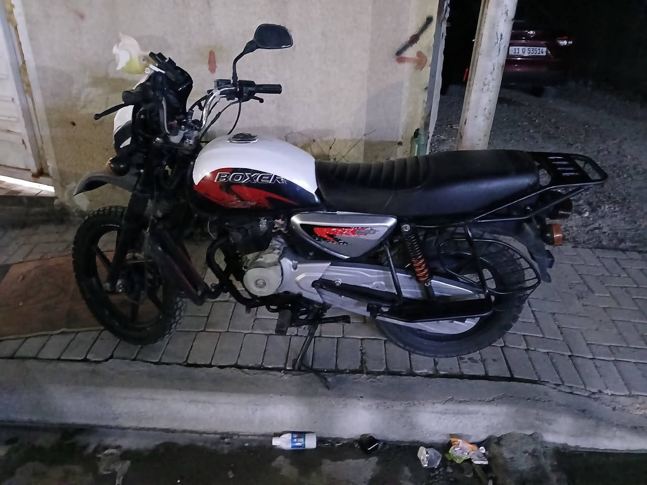 بوكسر مديل ٢٣ اورق ضايع دراجه جديده 
منضومه زنون كلش قوي دراجه شوفت عينك مرتبه وحلوه وراعيه الاصلي موجود 
مكاني بغداد بل بياع السعر ٩٥٠ وبيه شي بصيط ***********
