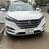 اخواني وتحية طيبه للجميع  سيارة توسان 2016 خليجيه ابيض شكل 18 محرك 240...