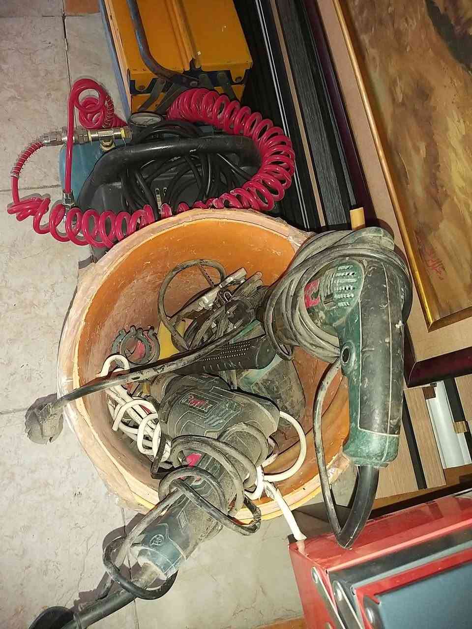 معدات مستعملة لمدة شهر واحد فقط للبيع للتواصل  ***********
