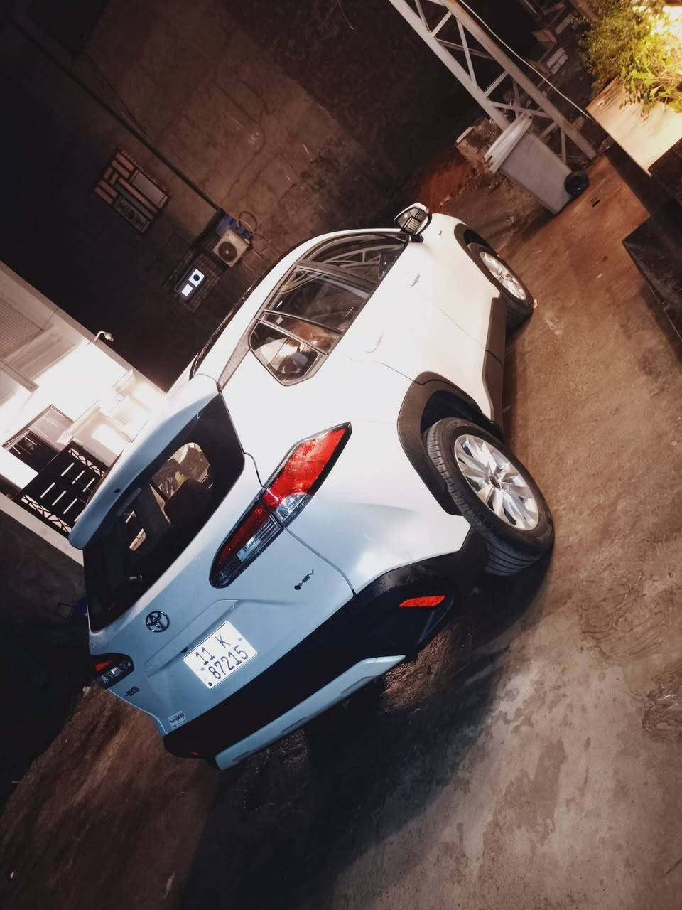 السلام عليكم غوالي كورله كروز موديل 2025 مكفوله من صبغ وبارد قول مواصفات داخل احمر جلد كرسي كهرباء ماشيه 22 
السعر 265 مليون
مكان بغداد الكريعات الاتصال ***********
