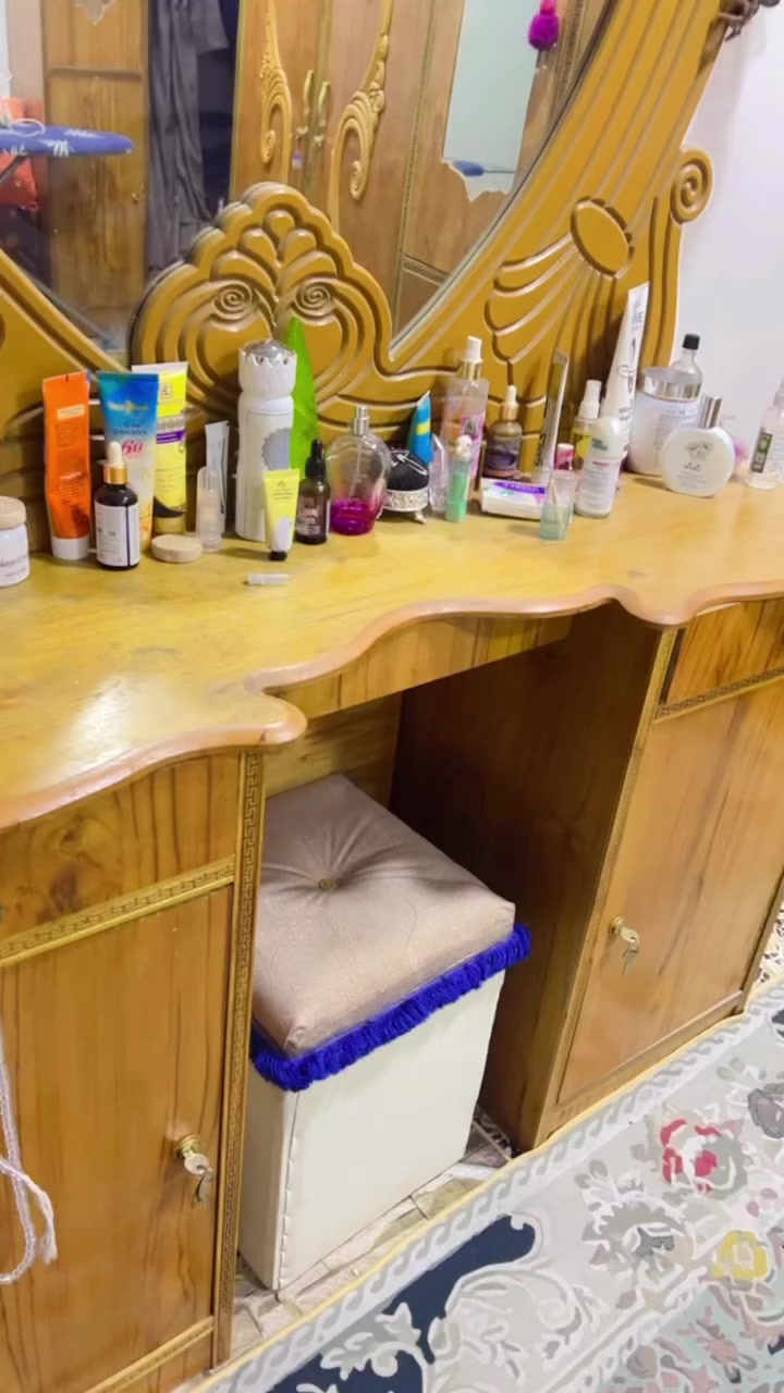 للبيع تصوير مامرتب لان مستعجل صورتها كنتور ملحق


**إذا كنت صاحب هذا الإعلان وتريد حذفه لأي سبب، رجاءا أرسل رسالة إلى الدعم الفني**