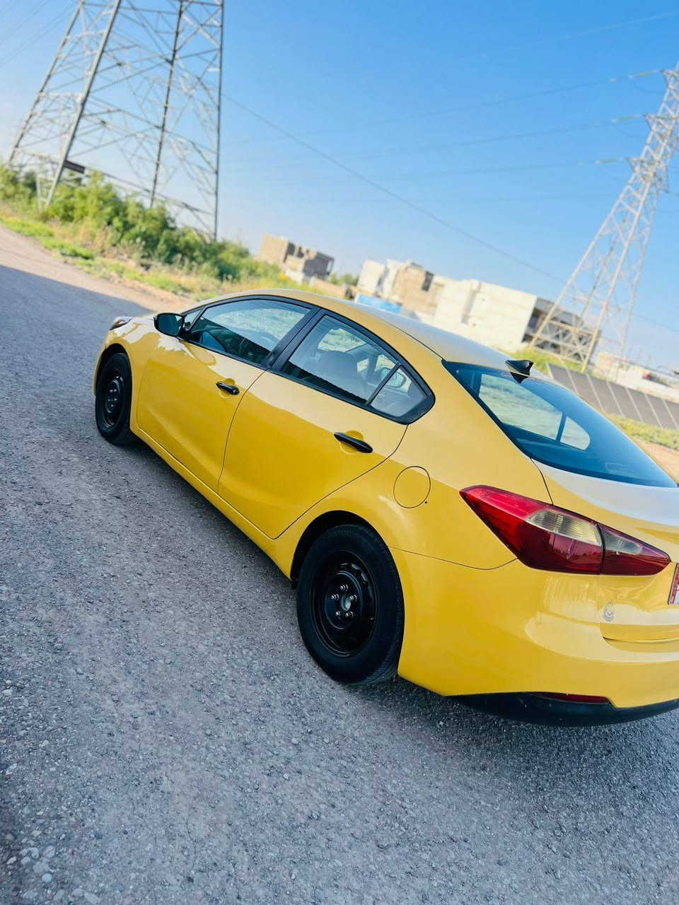 فورتي 2015 رقم بغداد محرك 2000 دوش سياره جاهزه بدون نقص السعر 93$ وبيها مجال للطيبين عنوان سياره ديالى بعقوبه ***********
