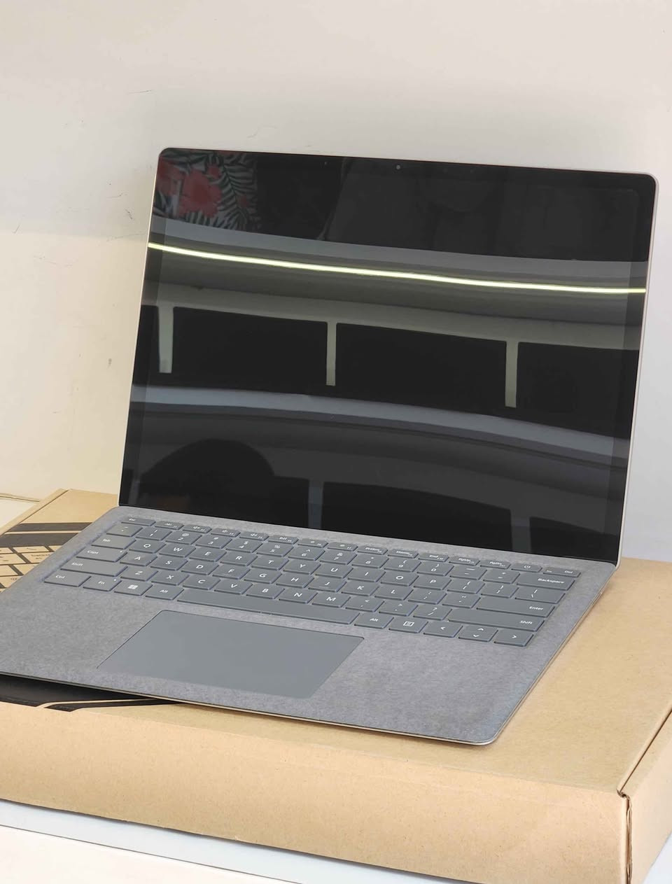 Surface laptop 4 
Core i5 gen 11 
Ram 16 GB 
Ssd 256 GB 
Touchscreen 
Resolution 2K

شتێکی زۆر پاک و خاوێن وەک لۆک وایە
بۆ کاری ڕۆژانە و کاری ئۆفیس و کۆمپانیا 
وە بۆ کاری قوتابی و مامۆستا
گەیاندنیش هەیە 🚕 

استخدام نظيف للغاية لأغراض العمل والإدارة اليومية ومشاهدة الأفلام
و توصيل موجود 🚕 أربيل, العراق


**إذا كنت صاحب هذا الإعلان وتريد حذفه لأي سبب، رجاءا أرسل رسالة إلى الدعم الفني**