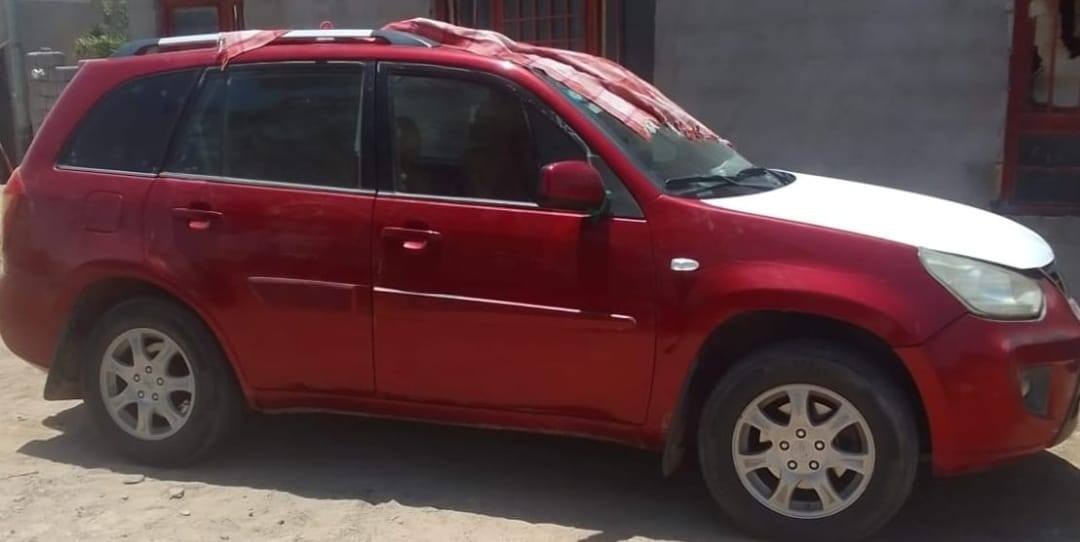 تيكو ٢٠١٣ كير ومحرك بلاد تبريد شغال، حدادية جديدة، رقم انكليزي ذي قار، تحكم عن بعد قفل وفتح ورفع الجامات، تدفئة كشنات، فتحة بانوراما فوگ، لايت زنون، كاميرا وشاشة، تخم تاير، ملگطها خياسات بسيطة وموجودة الصور وصابغ بس مكان التلگيط، سيارة بدون حادث والحمد لله، اقتصادية انسى الصرف سيارة مال بيت ماتخسر عليها الف دينار السعر ٤٥ وبيها مجال بسيط حق الجيه
للتواصل وات ساب ***********
