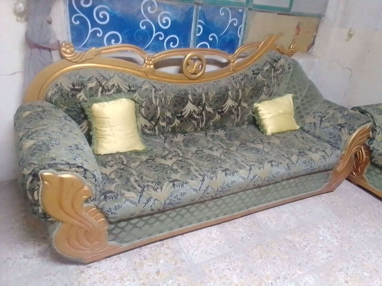 تخم للبيع  ٩ نفرات السعر  ١٥٠ مكانه كوفه ***********
