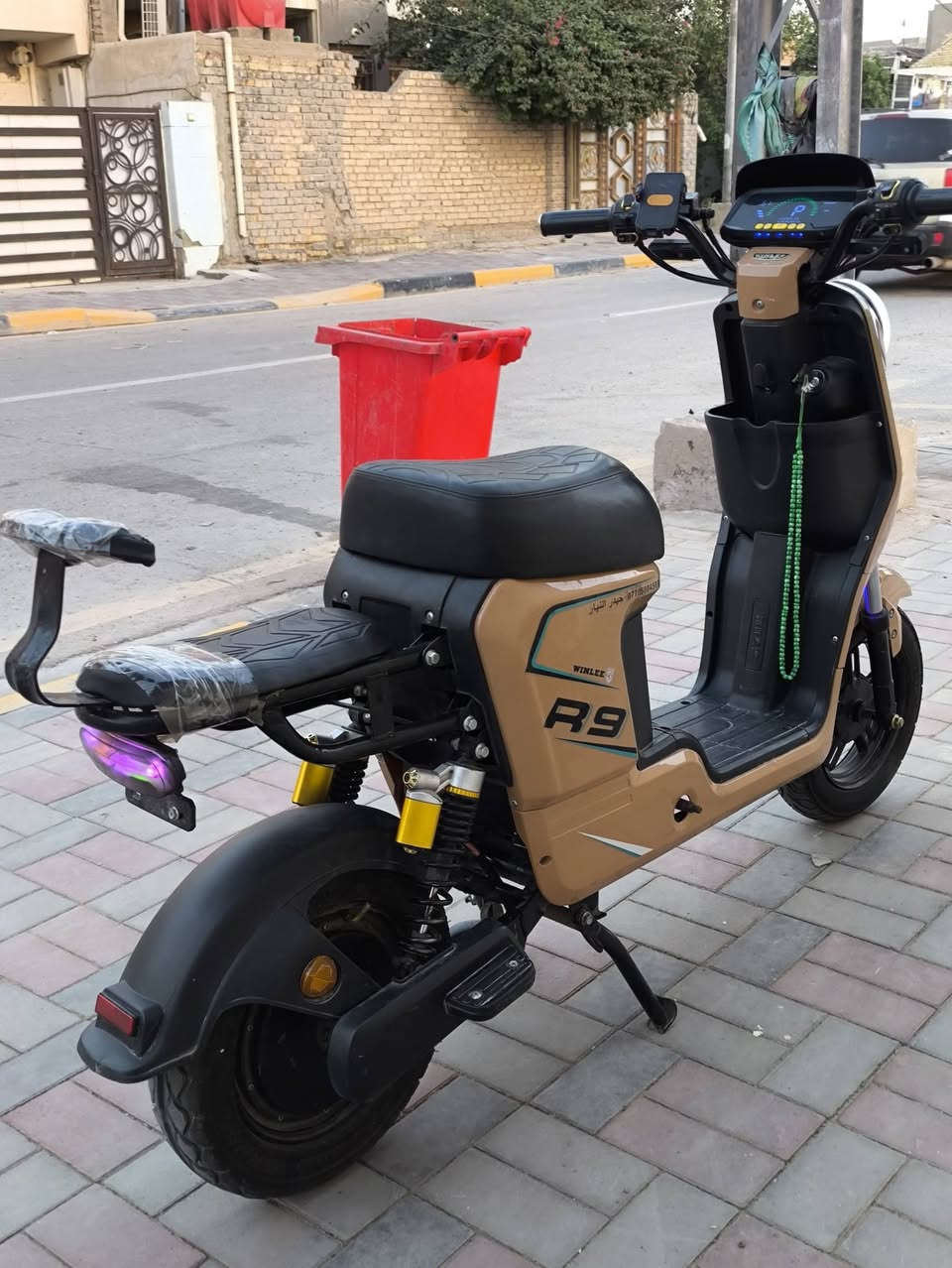 سلام عليكم دراجه شحن للبيع سعر 350 وبيها مجال الاستفسار تواصل ***********
