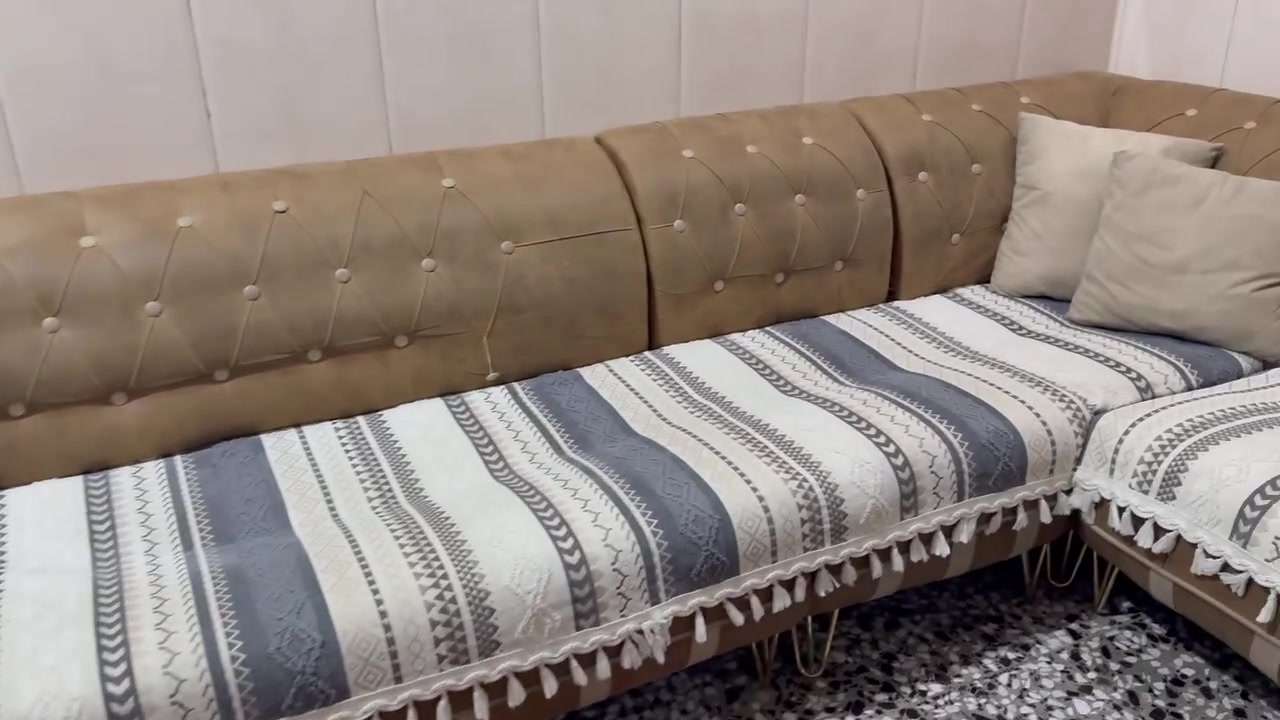 السلام عليكم ورحمة الله وبركاته تخم للبيع 
الموقع 
حله نادر الثانيه الشارع الخدمي مجاور مول الخير الثاني

للاستفسار الاتصال على الرقم 
***********
