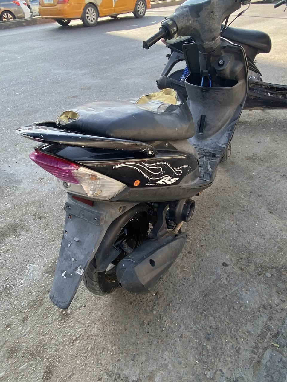 سلام عليكم شباب ماكس عدله بلادي بدل بس ولفات شغاله هندر نكره مكاني بغداد الزعفرانيه 500بيهاًمجال حك جيه سعر ***********
