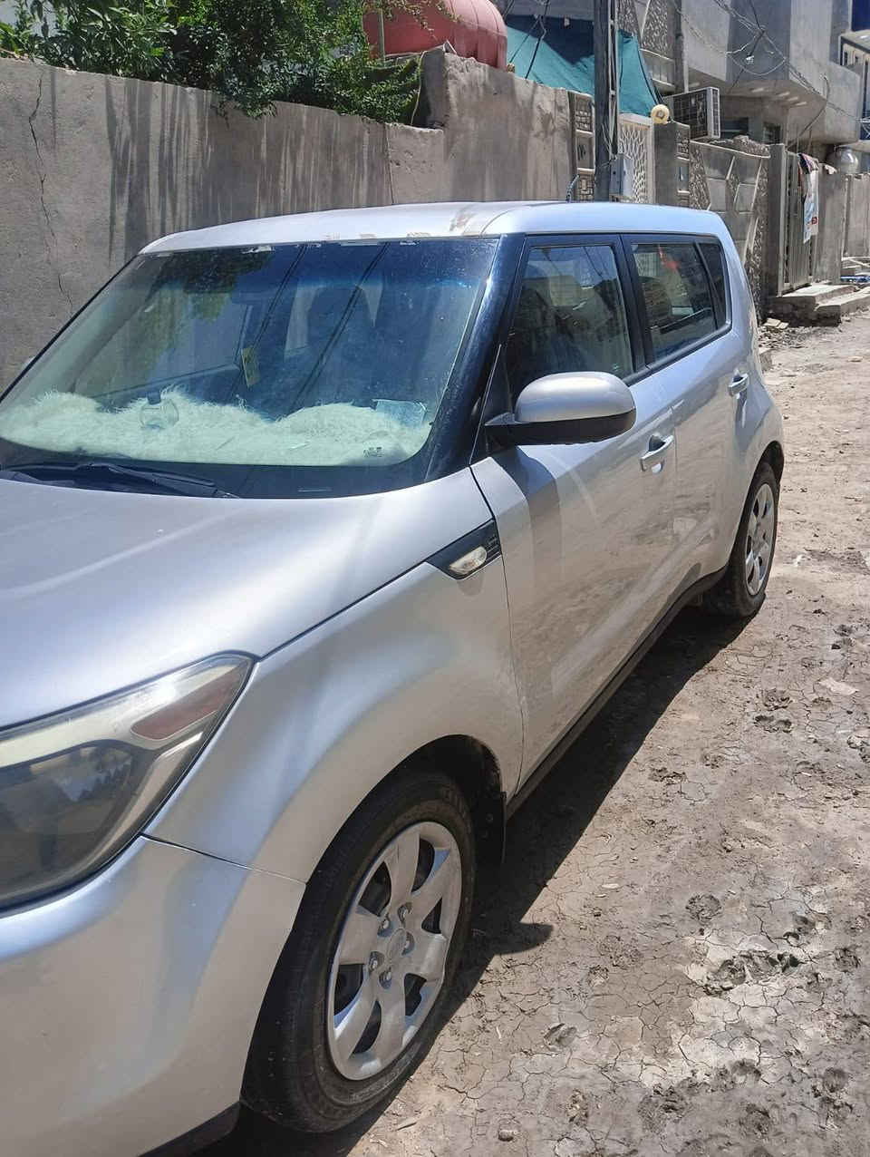 سياره صول موديل 14 امريكي رقمها بابل الانجليزي باسمي93.             ترهم حتى مراوس.                 ***********
