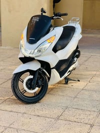 هوندا PCX • دراجة هوندا • سكوتر PCX • PCX 150 • دراجة نارية 150cc • هو...
